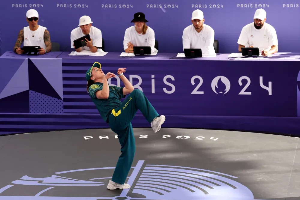 Australian Olympic Breakdance Fail