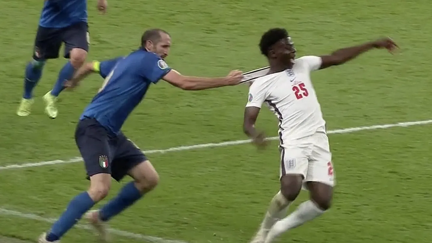 Chiellini Pulls Saka's Shirt 