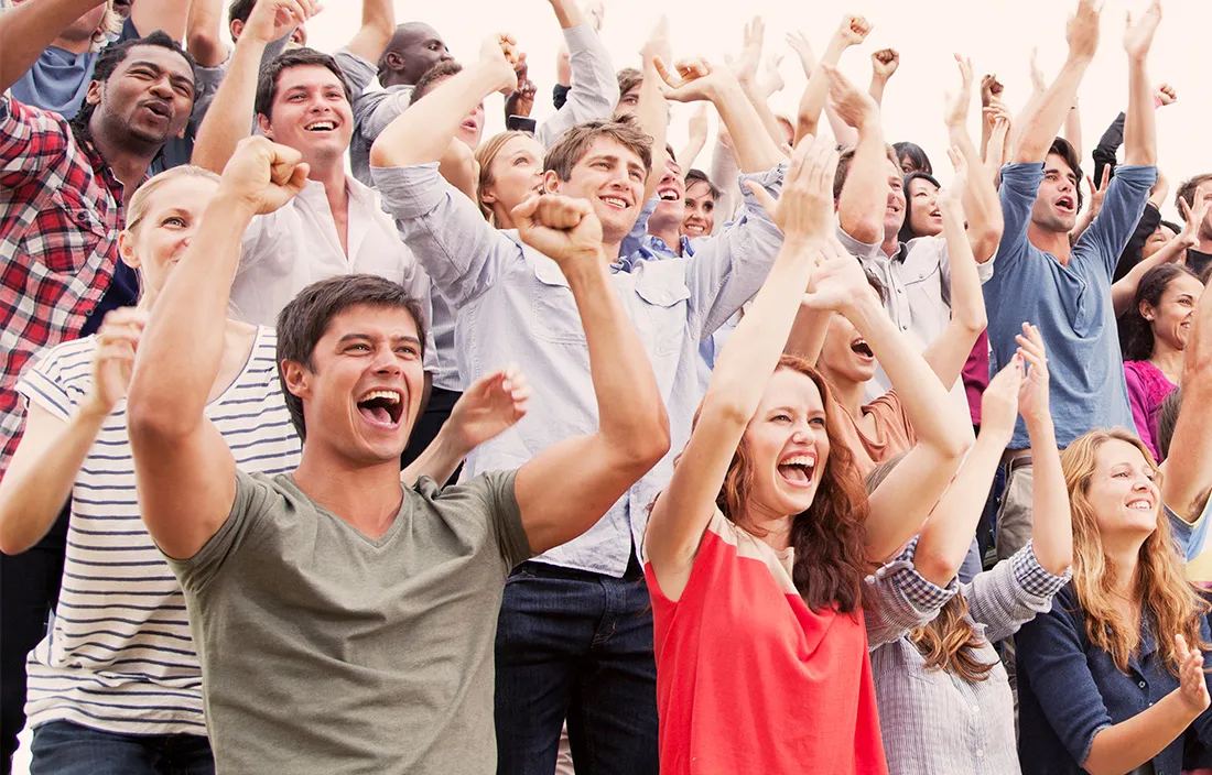 Crowd cheering 