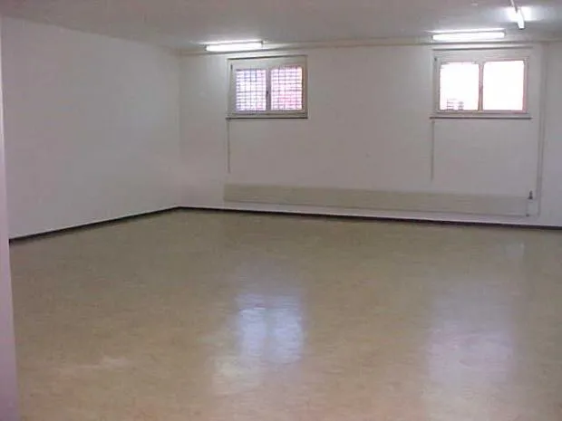 Empty Room 