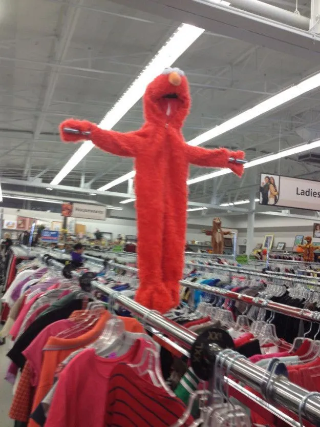 Fly free elmo 