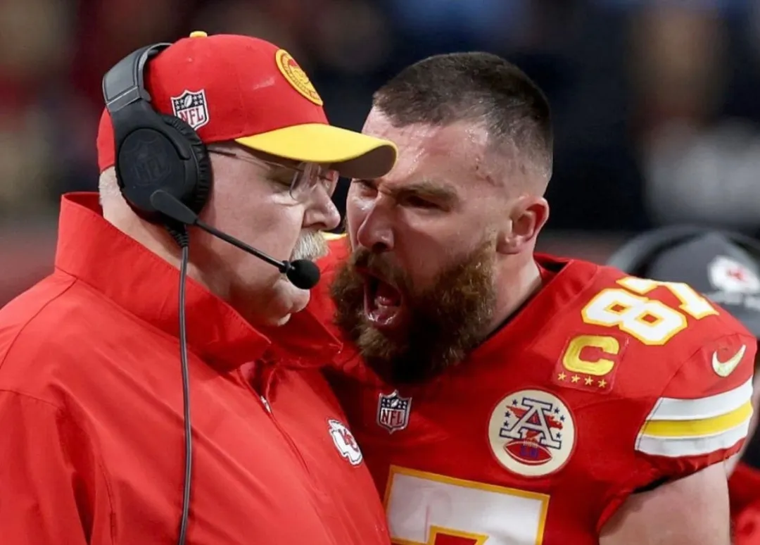 Kelcy yelling at coach Superbowl