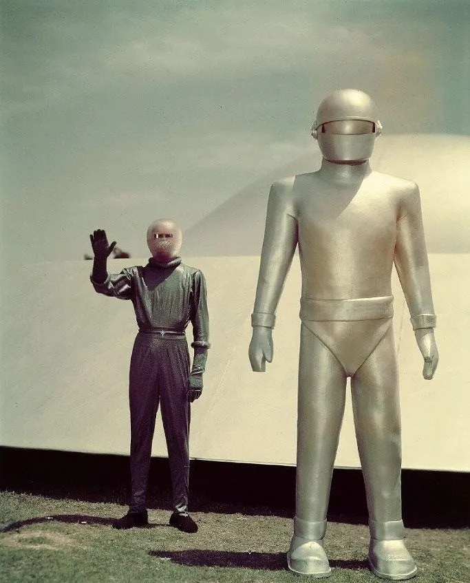 Klaatu and Gort 