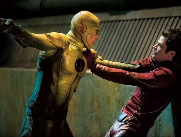 Reverse Flash VS The Flash 