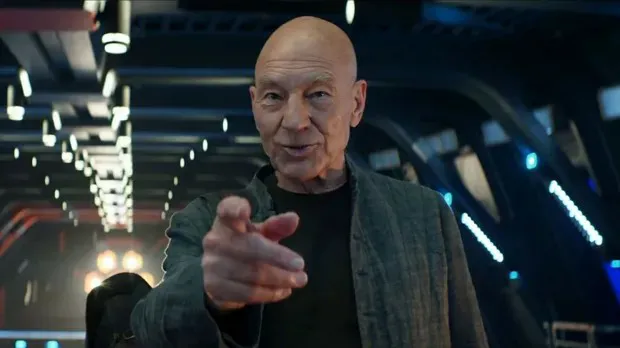 Star Trek Picard pointing 