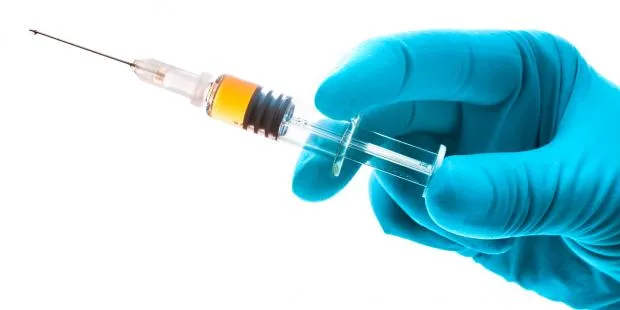 Syringe vaccine medicine 