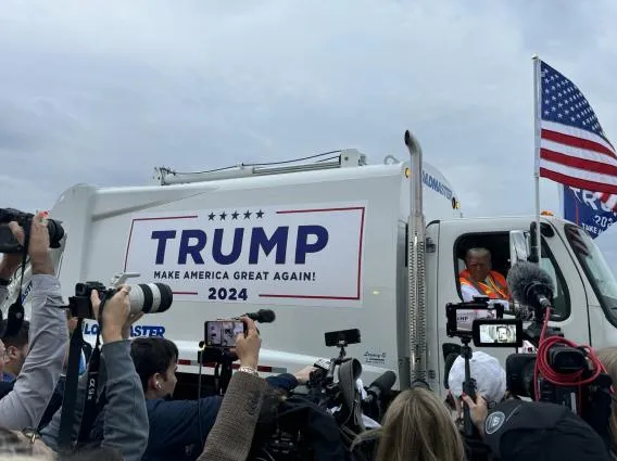 Trump garbage truck