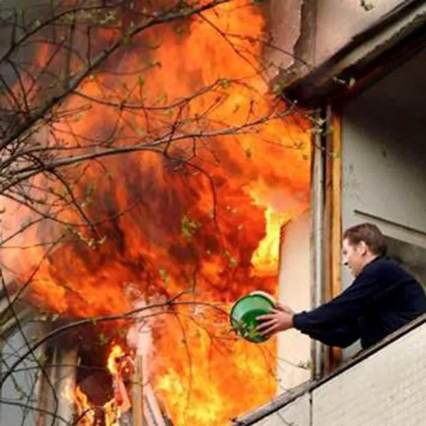 fire idiot bucket water 
