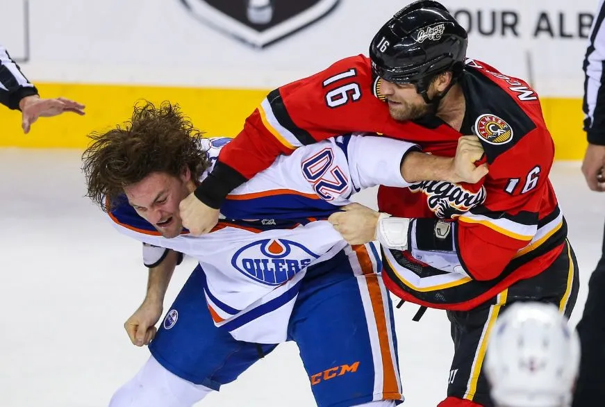 hockey fight 