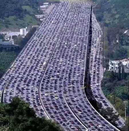 worlds biggest traffic jam 